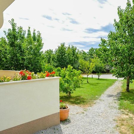 Villa Katarina Kastela Bagian luar foto